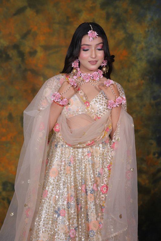 Haldi & Mehndi &middot; Festive Floral Radiance