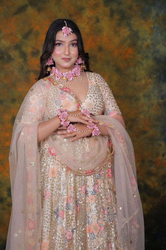 Mehndi Floral Radiance