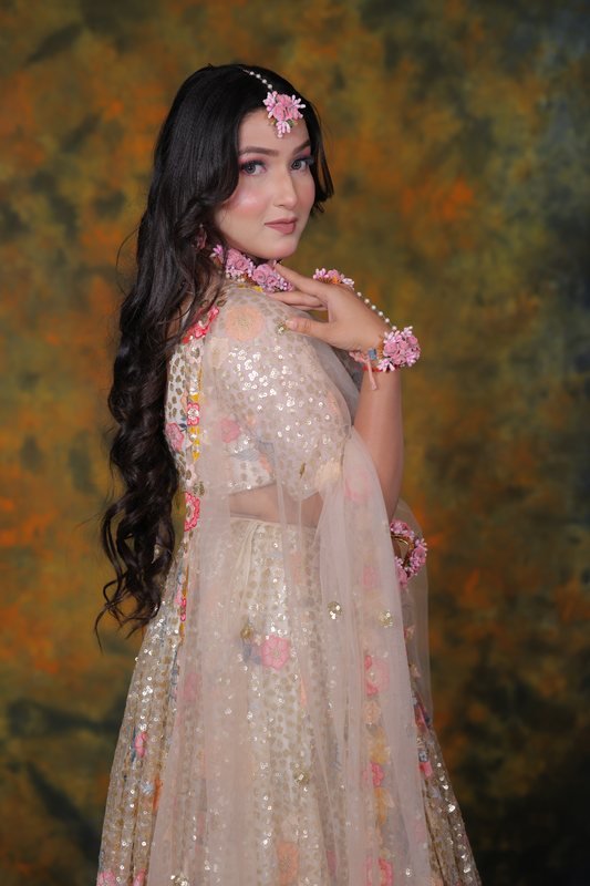 Haldi & Mehndi &middot; Festive Floral Radiance