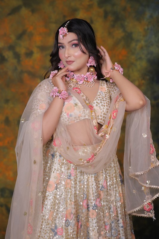 Haldi & Mehndi &middot; Festive Floral Radiance