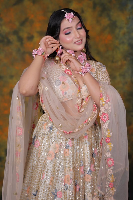 Haldi & Mehndi &middot; Festive Floral Radiance